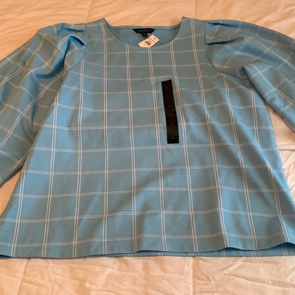 NWT Super cute powder blue balloon sleeved top!